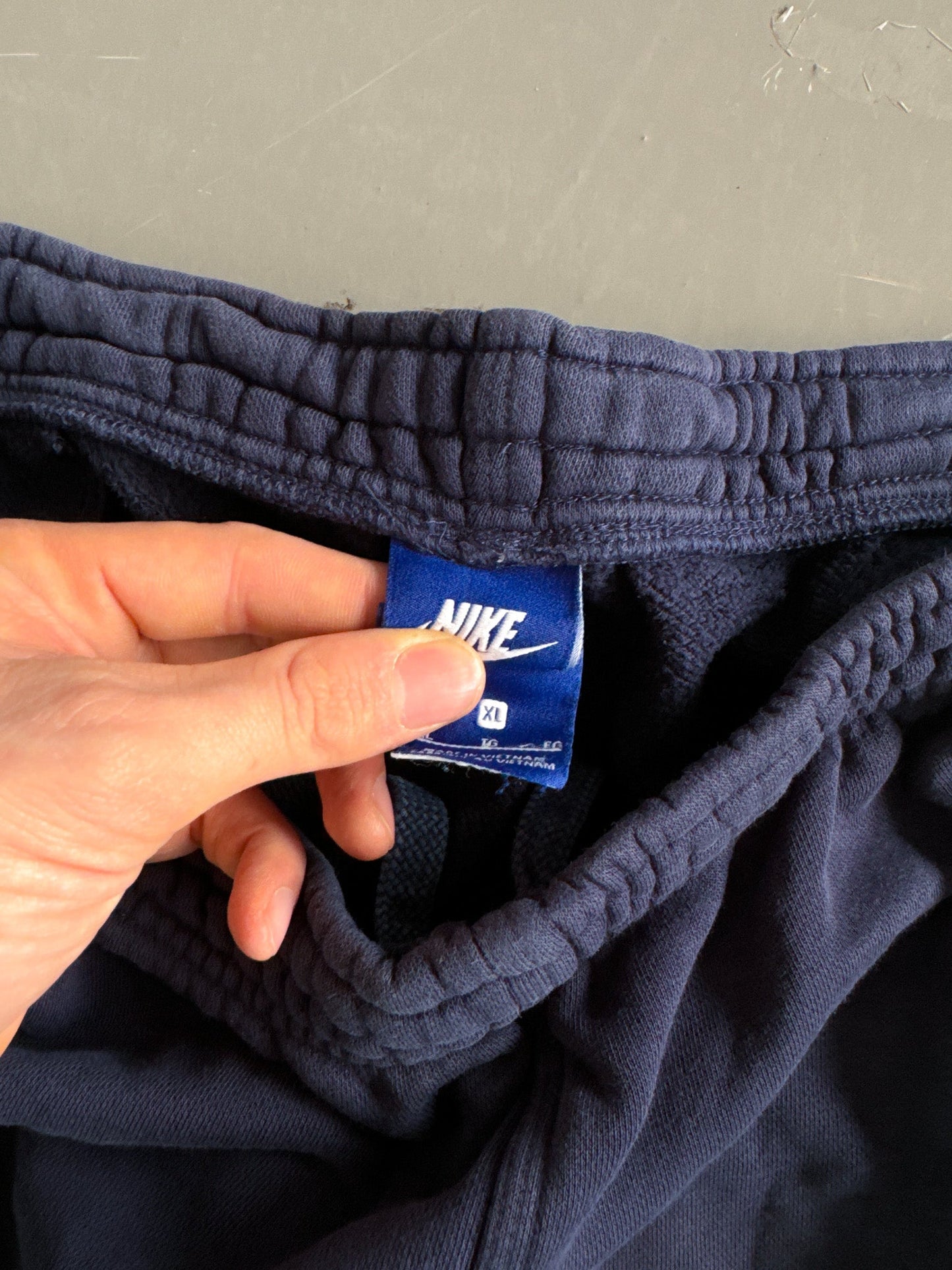 Nike Vintage Trackpants | XL