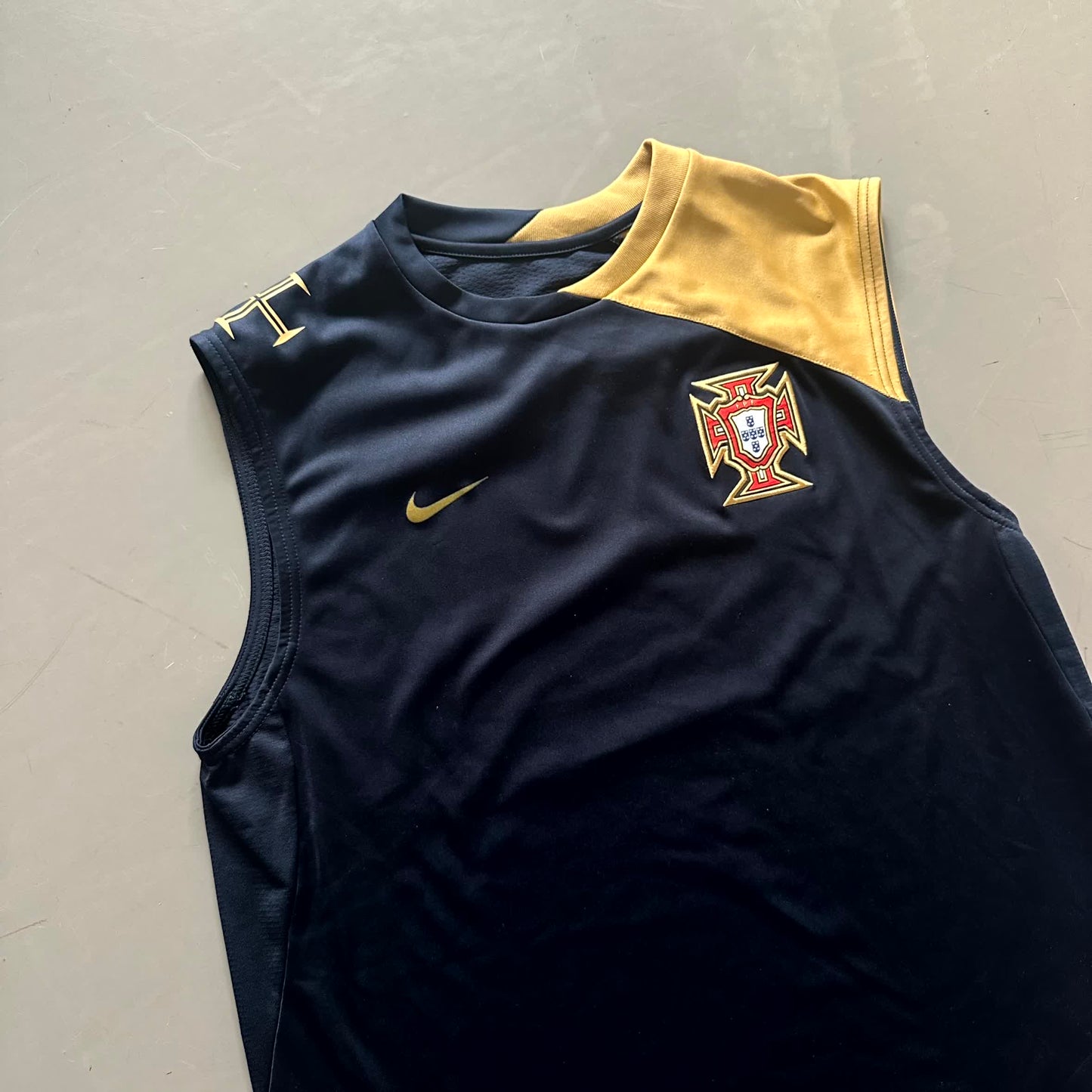 Nike x Portugal Vintage *Premium* Shirt 2007/08 | L