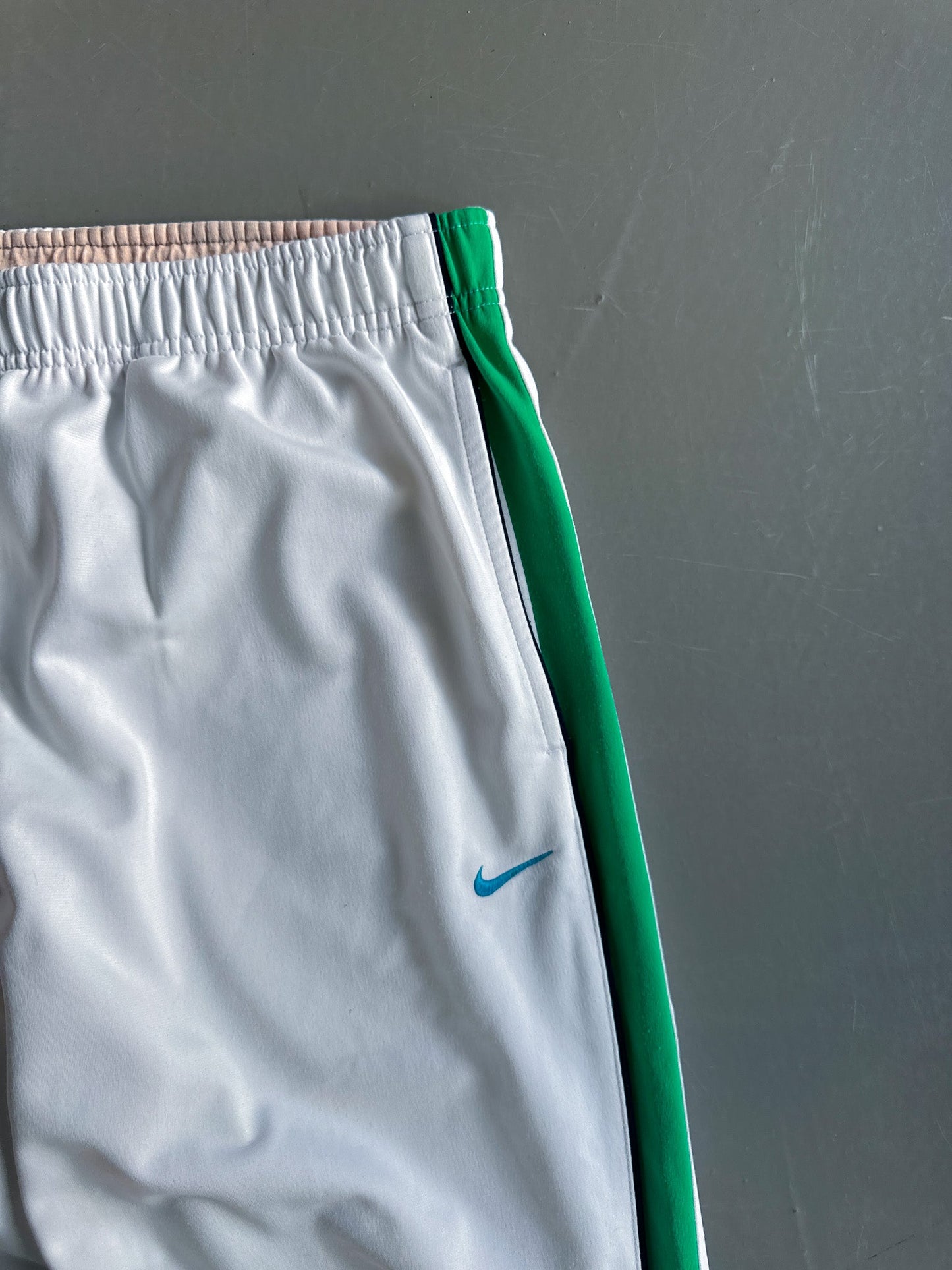 Nike Vintage *PREMIUM* Trackpants | L