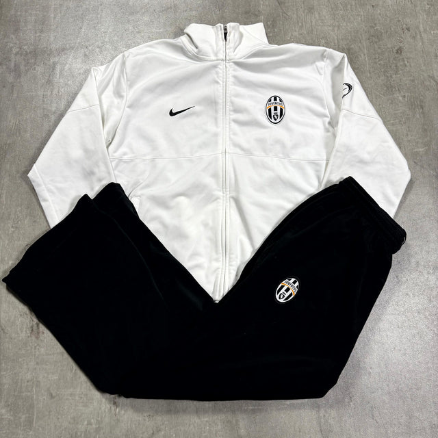 Juventus Turin Tracksuit XL