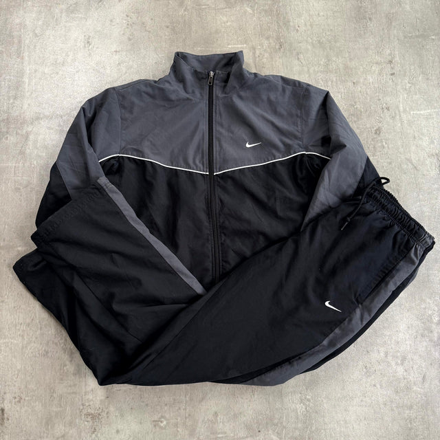 Nike Vintage Tracksuit M