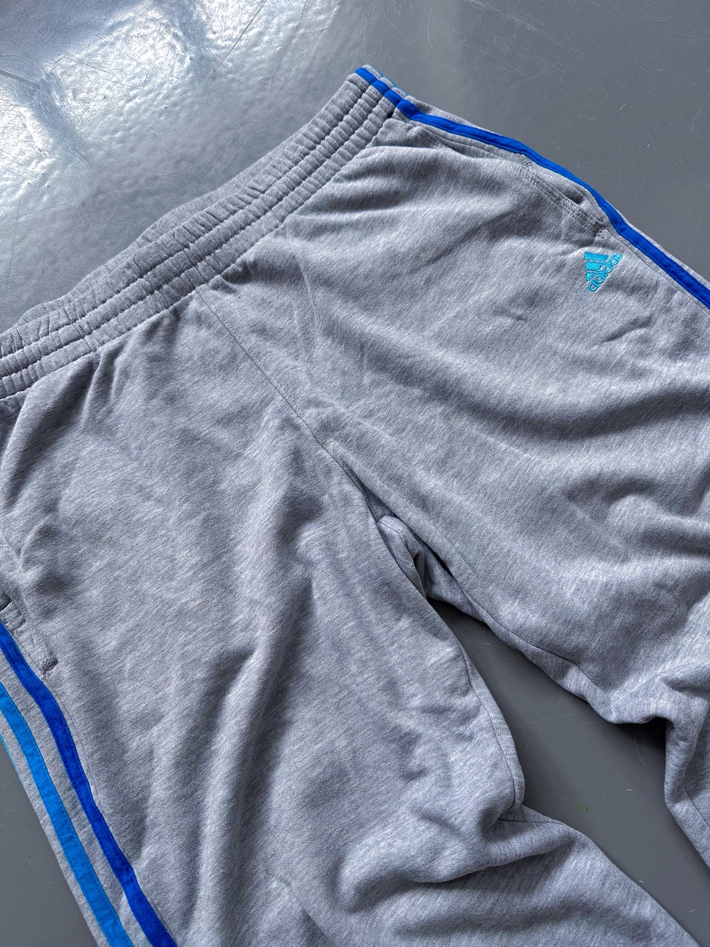 Adidas Vintage Sweatpants | L