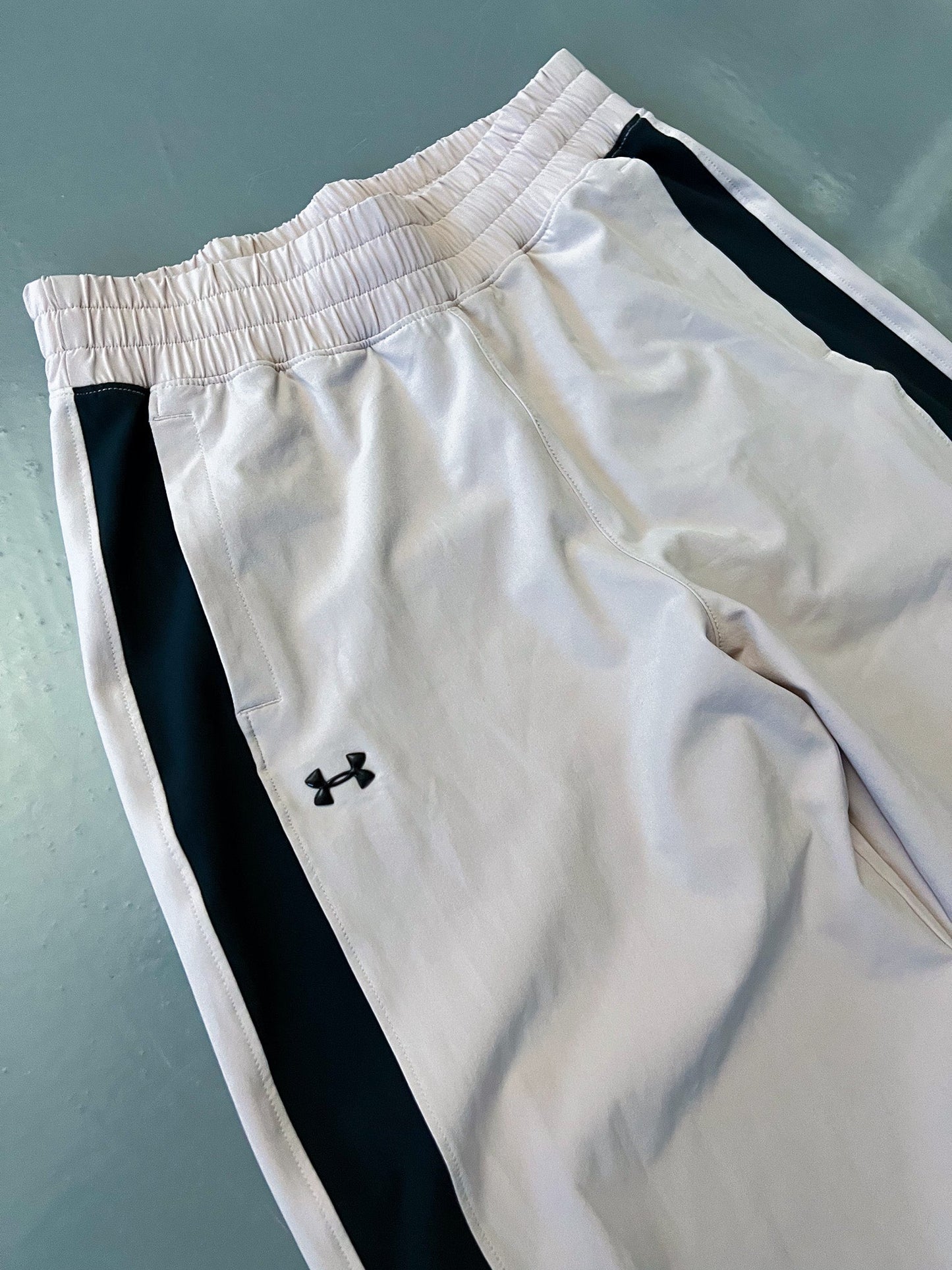 Under Armour Vintage Trackpants | S