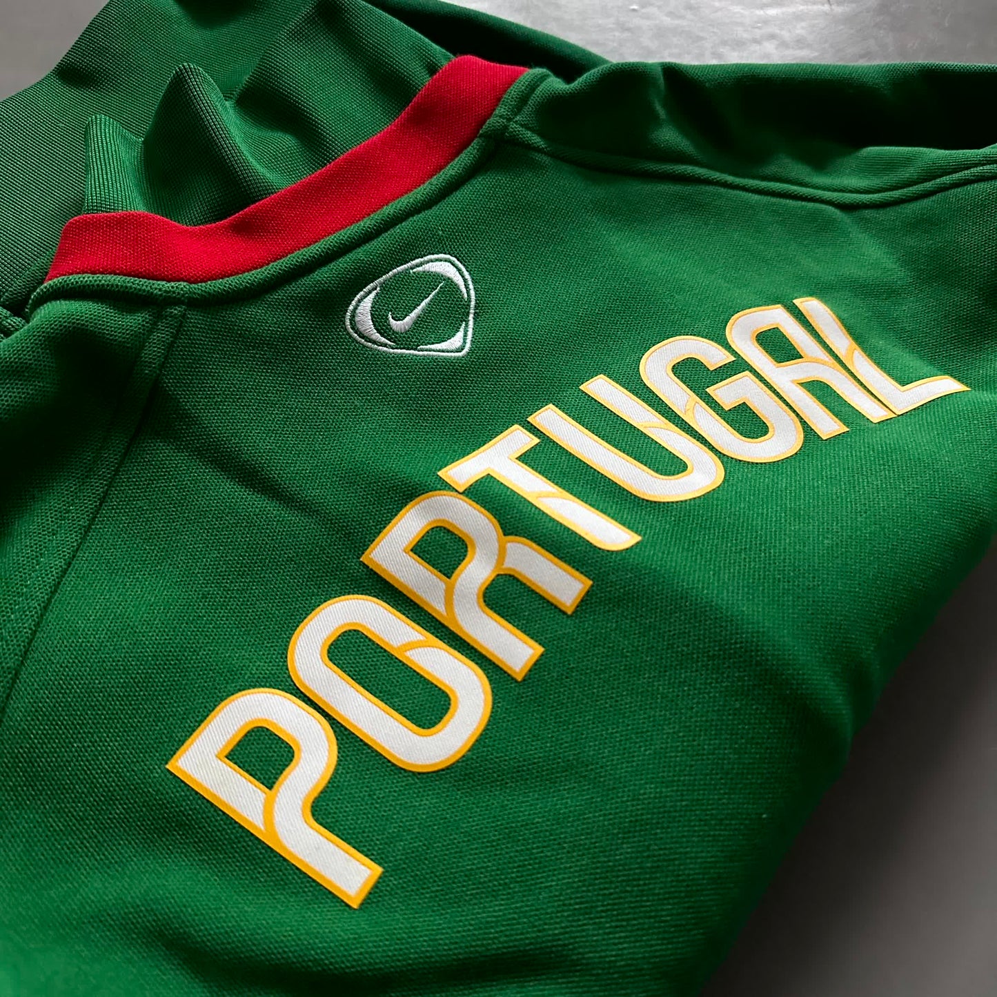 Nike x Portugal Vintage *Premium* Trackjacket 2006 | S