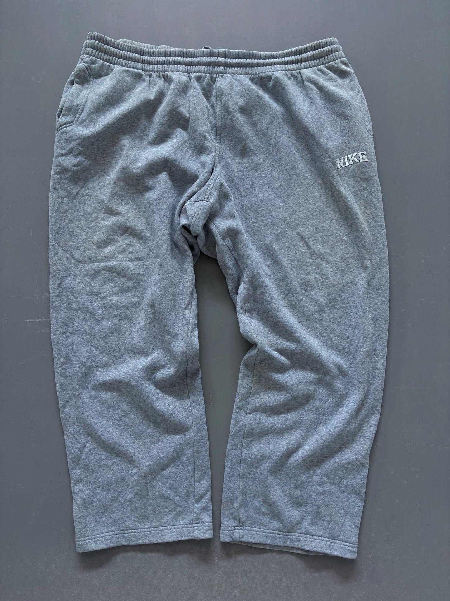 Nike Vintage Sweatpants | XXL