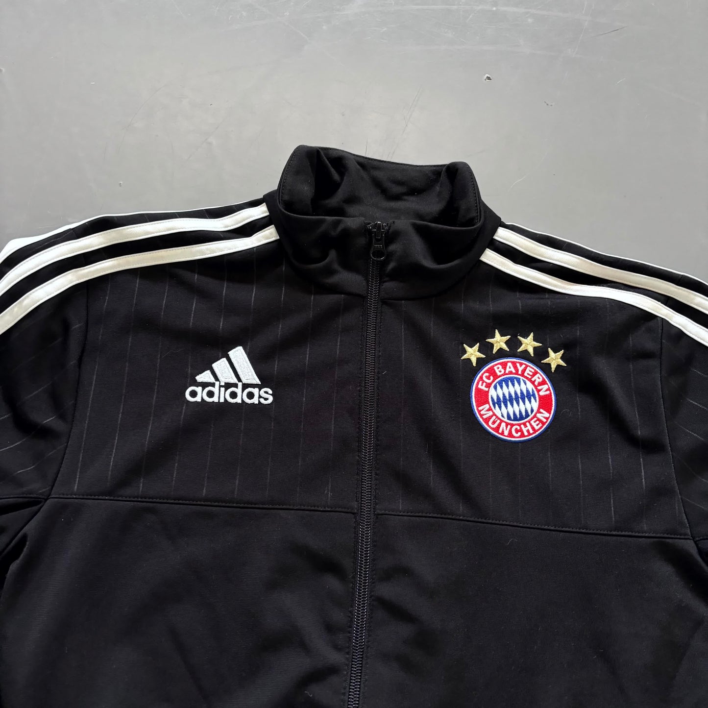 Adidas x FC Bayern Vintage Tracksuit 2014/15 | S