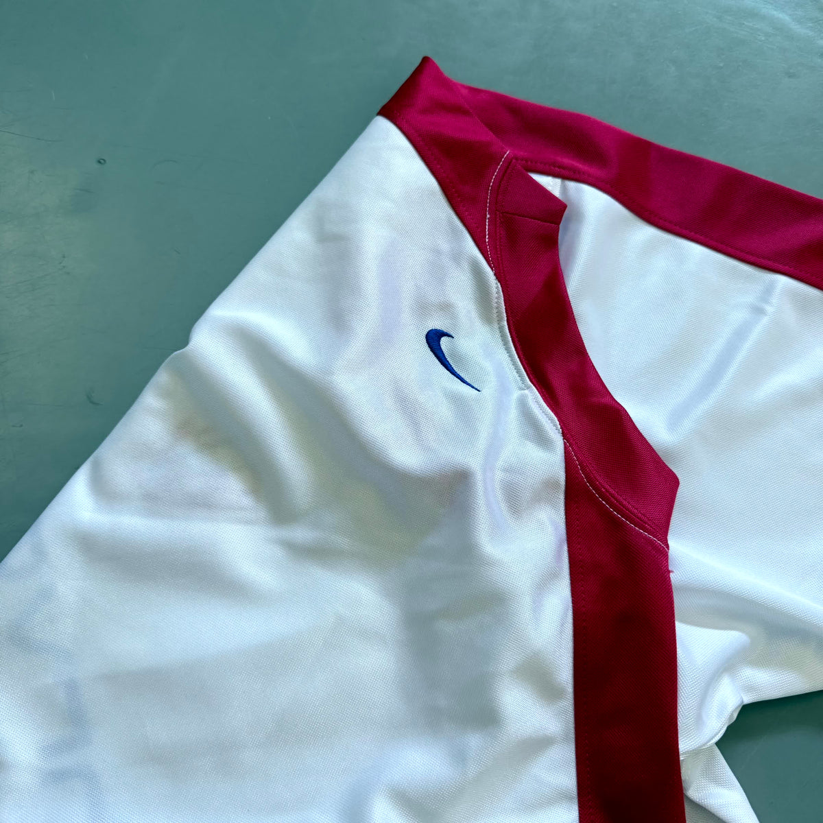 Nike x Kroatien Vintage *Premium* Shirt 2002 | S