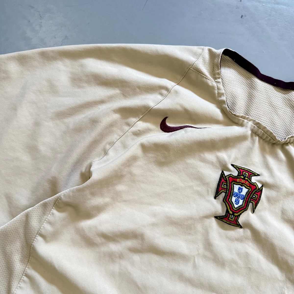 Nike x Portugal Vintage *Premium* Shirt 2002 | S
