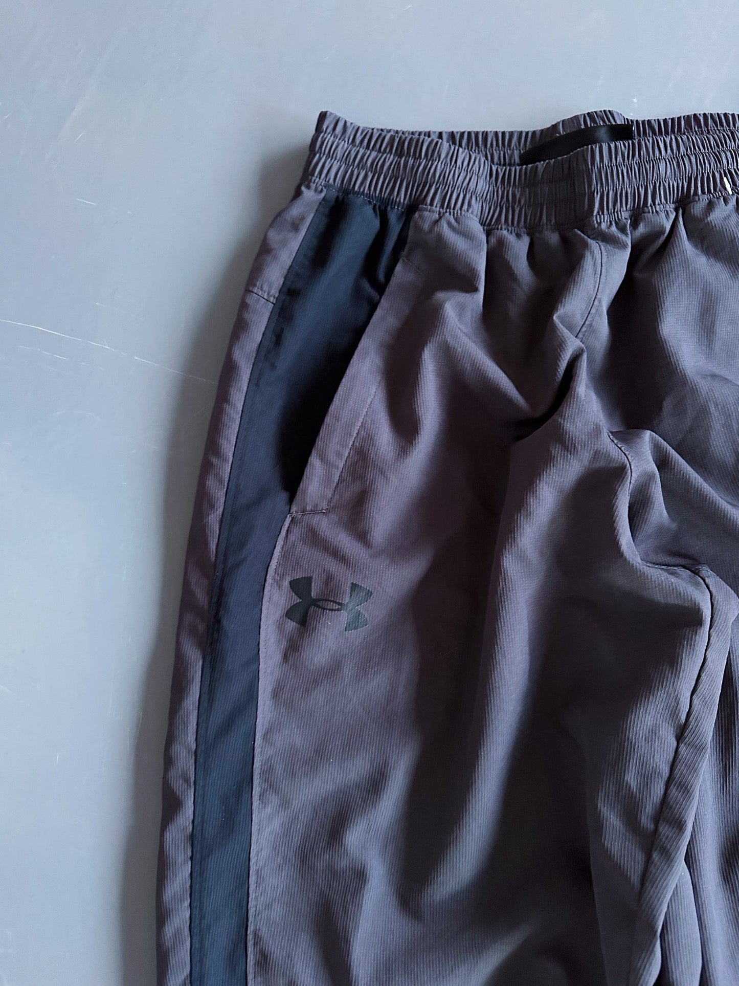 Under Armour Vintage Trackpants | S