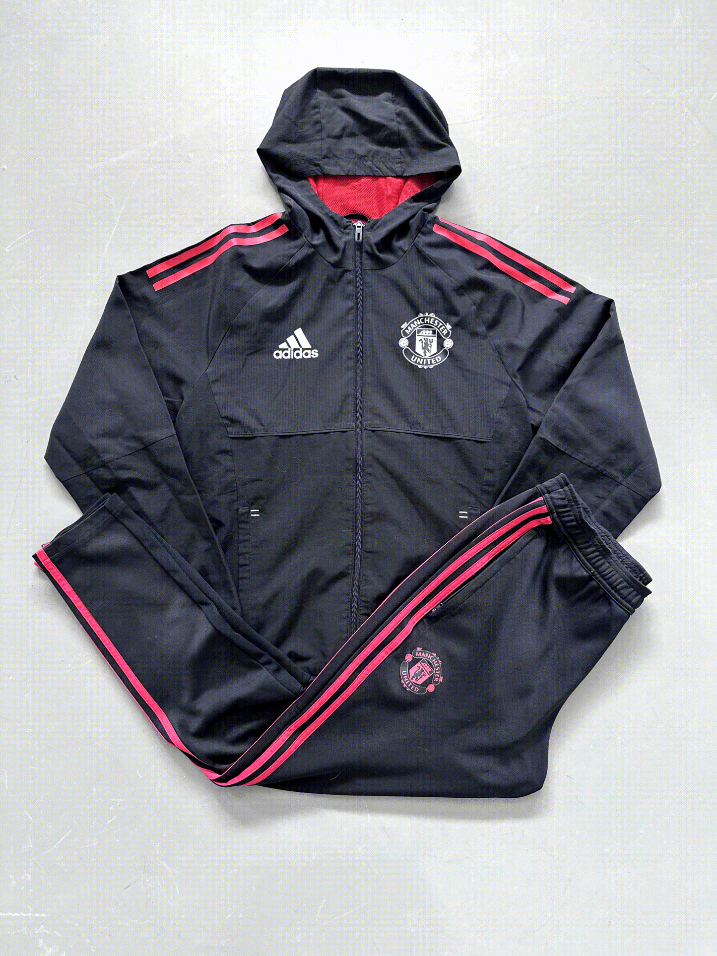 Adidas x Manchester United Vintage Tracksuit | S