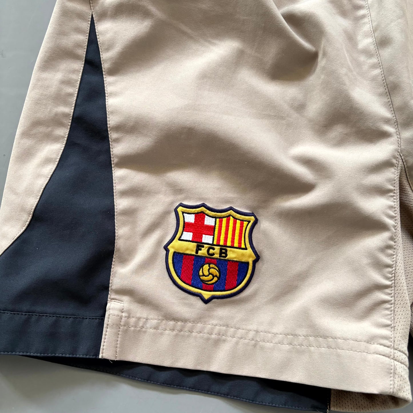 Nike x FC Barcelona Vintage *Premium* Shorts 2005/06 | S