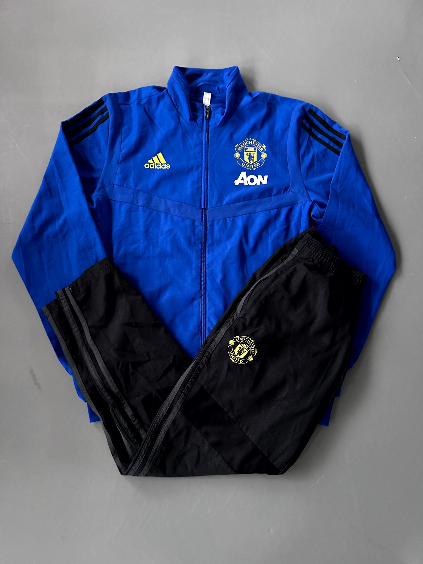 Manchester United Tracksuit M