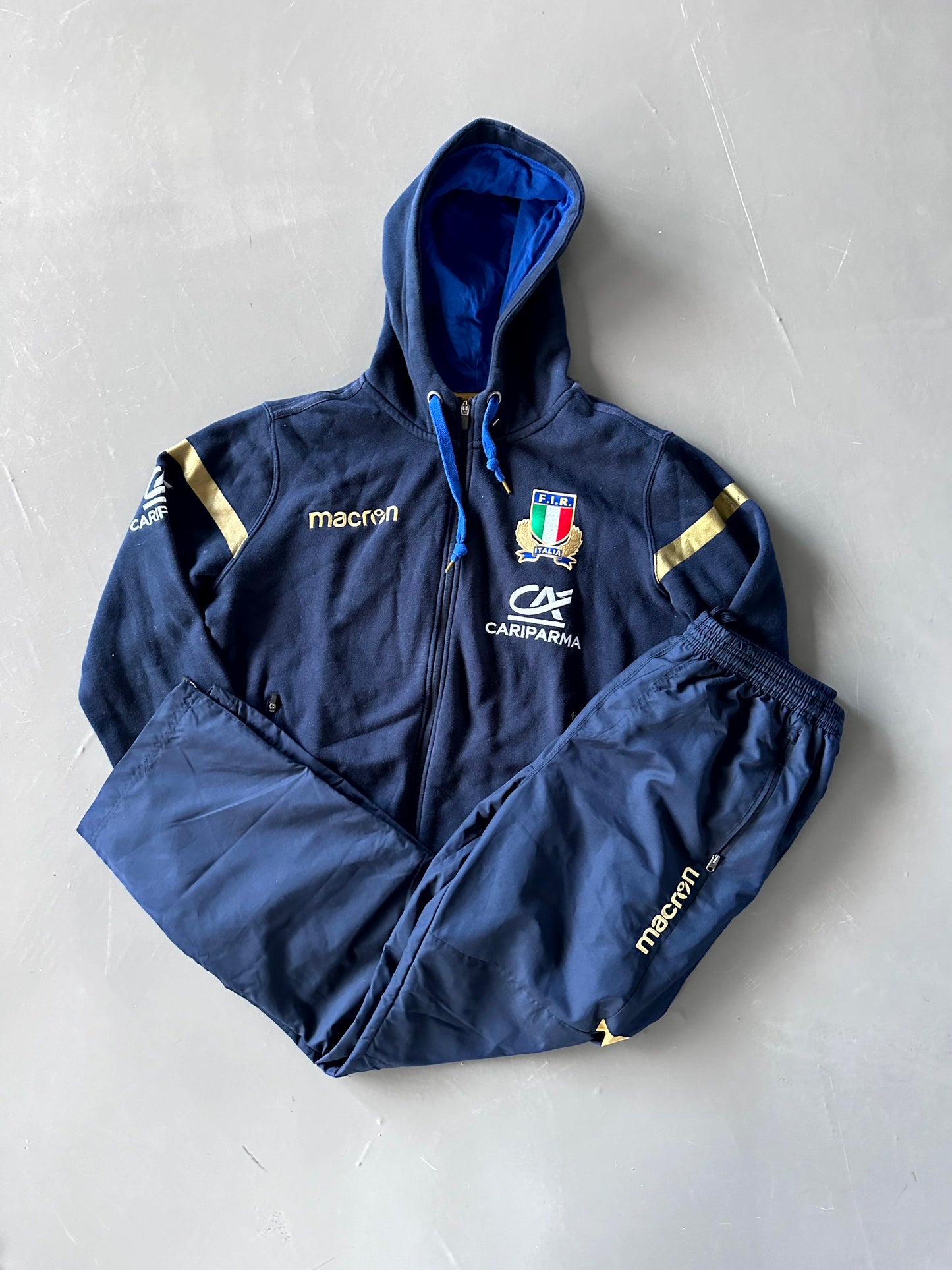 Italy Tracksuit XL