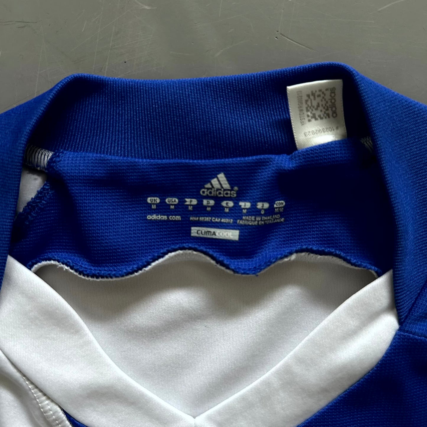 Adidas x Finnland Vintage *Premium* Shirt 2010 | M