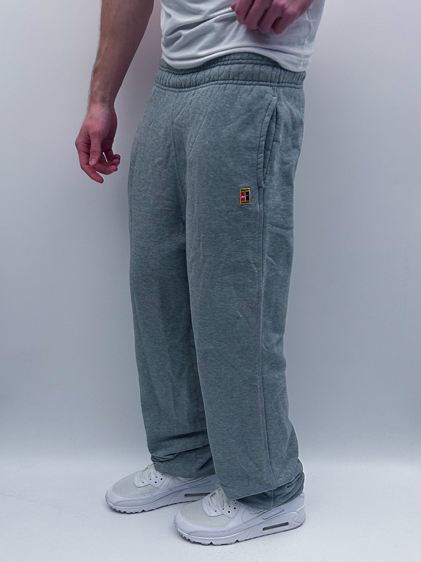 Nike Court Vintage Sweatpants | S