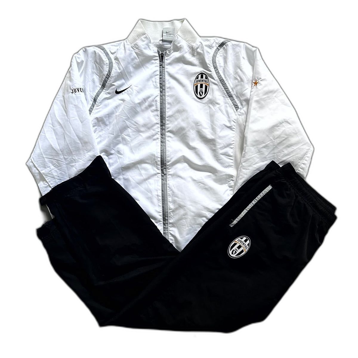 Nike x Juventus Turin Vintage *Premium* Tracksuit 2004/05 | M