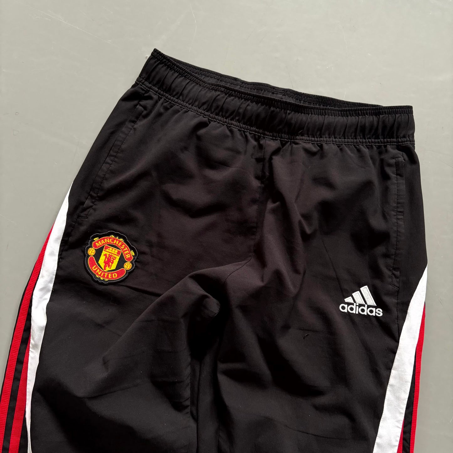 Adidas x Manchester United Vintage Tracksuit 2021/22 | S