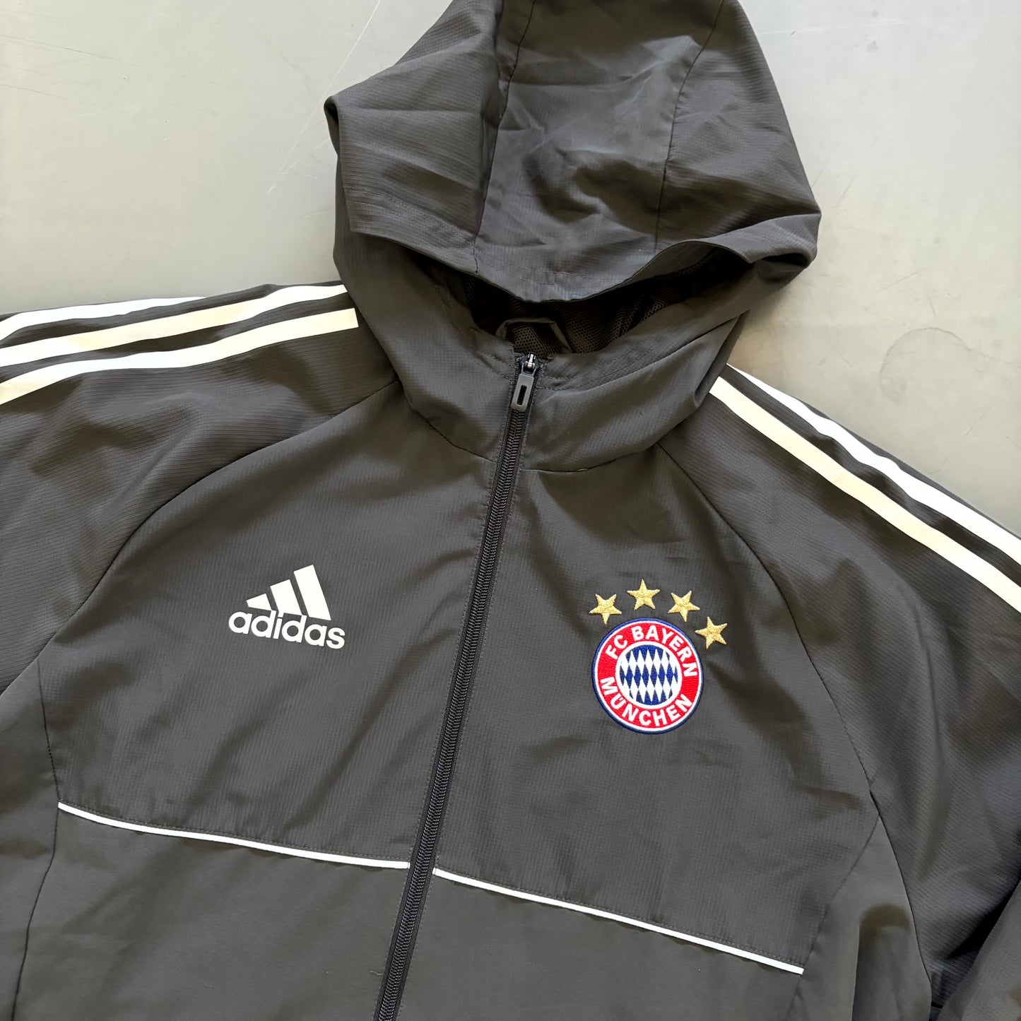Adidas x FC Bayern München Vintage Tracksuit 2014/15 | M