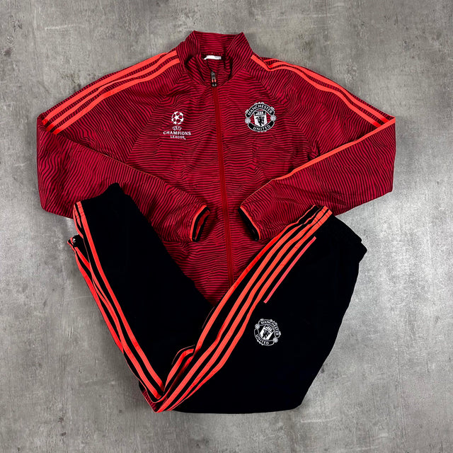 Manchester United CL Tracksuit S