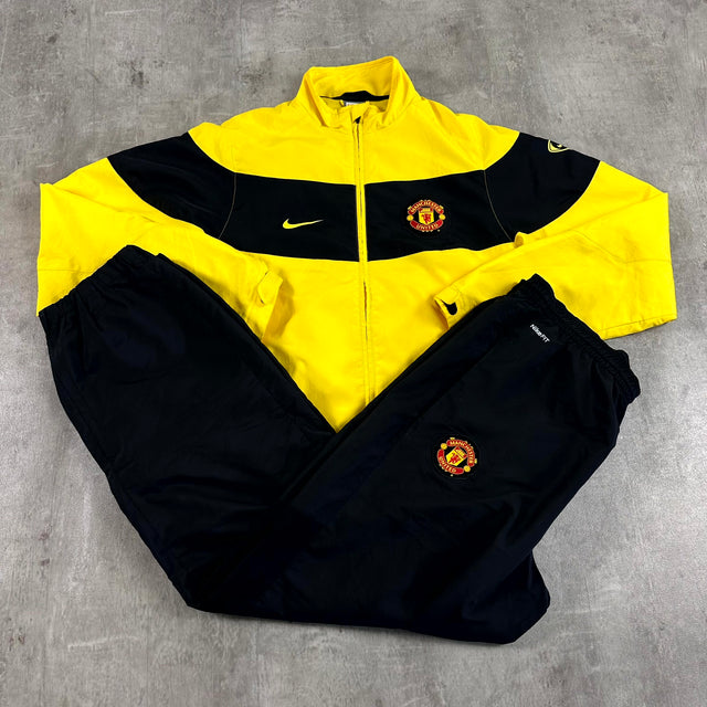 Manchester United Vintage Tracksuit L