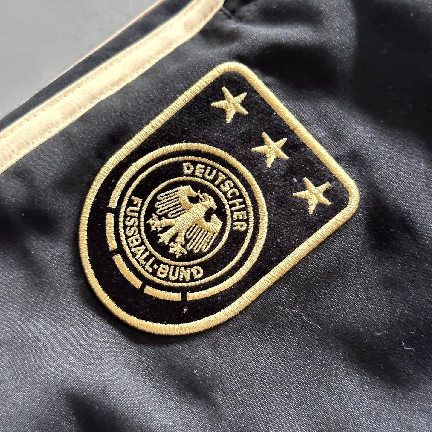 Adidas x Deutschland Vintage Trackpants 2010 | M