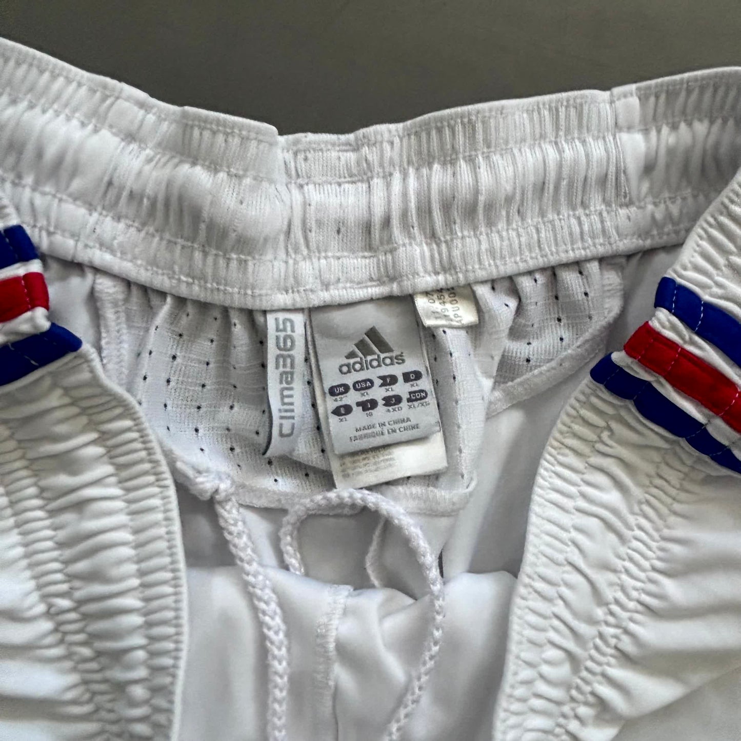 Adidas x Frankreich Vintage *Premium* Shorts 2008 | XL