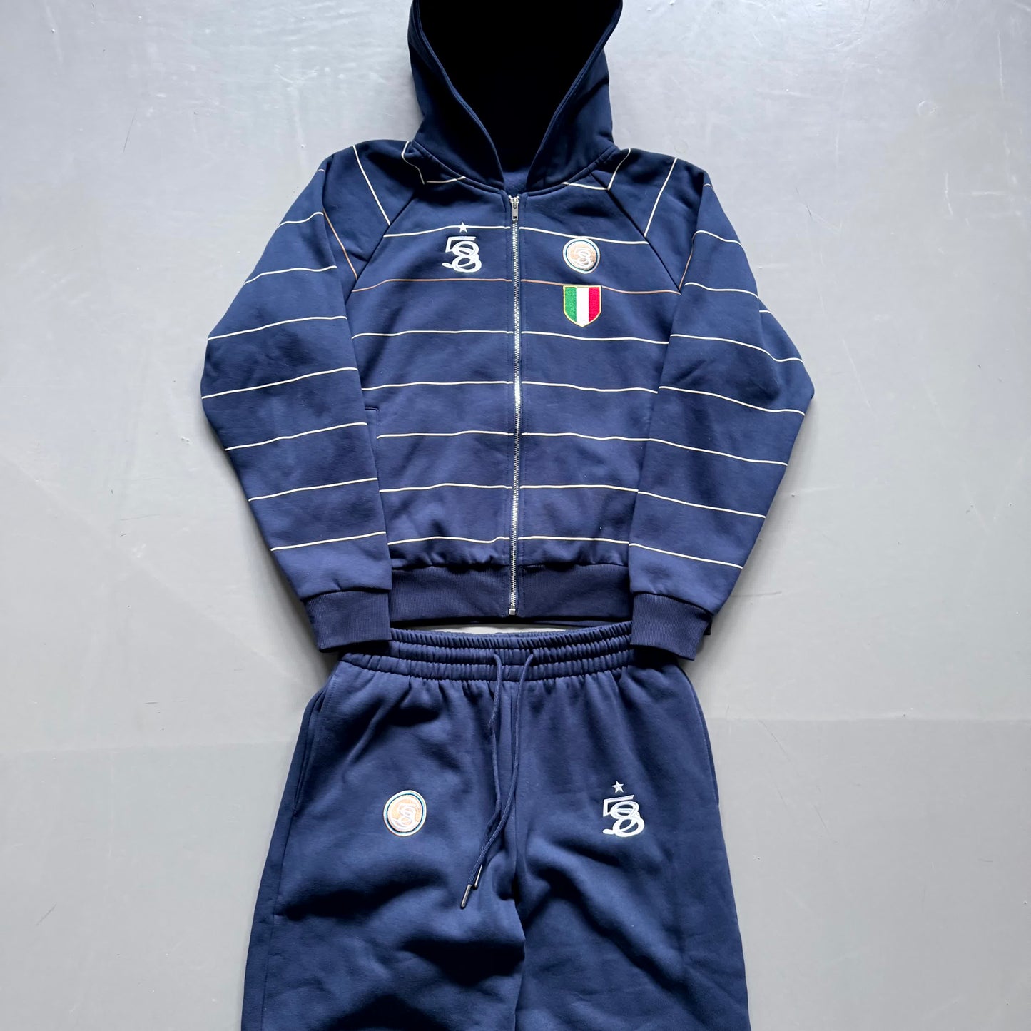 58deal Exclusive Sweatsuit