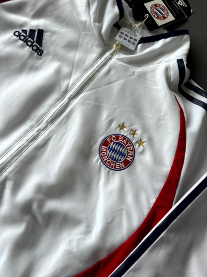 FC Bayern Munich Tracksuit M NEW!