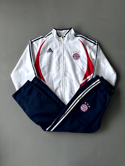 FC Bayern Munich Tracksuit M NEW!