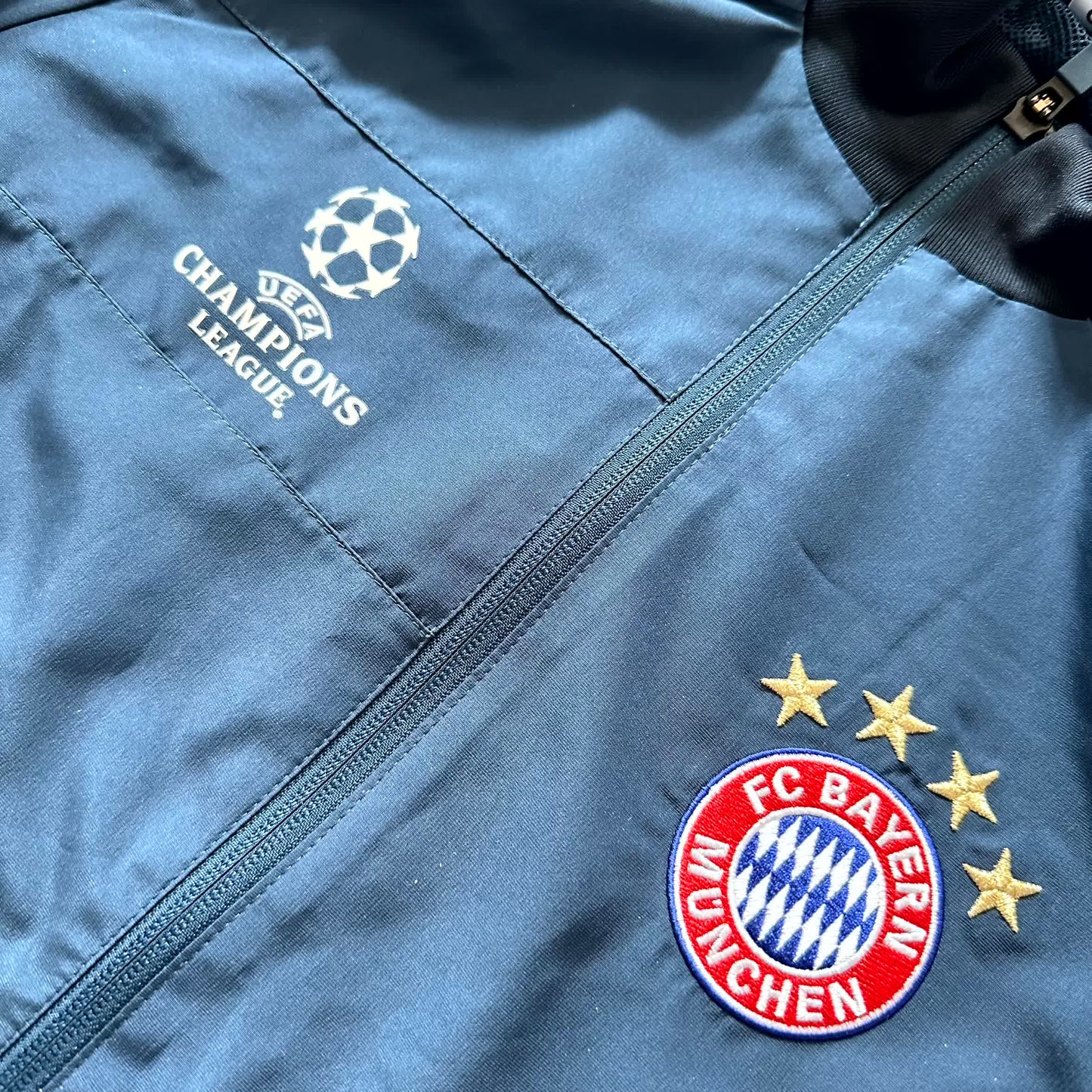 Adidas x FC Bayern München CL Vintage Tracksuit 2013/14 | S