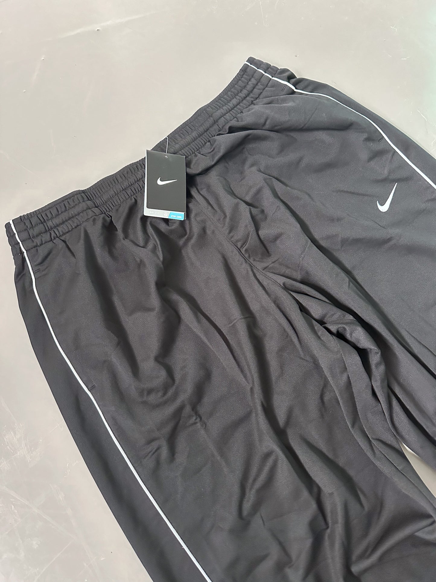 Nike Vintage Tracksuit NEU | XL