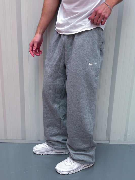 Nike Vintage Sweatpants | M