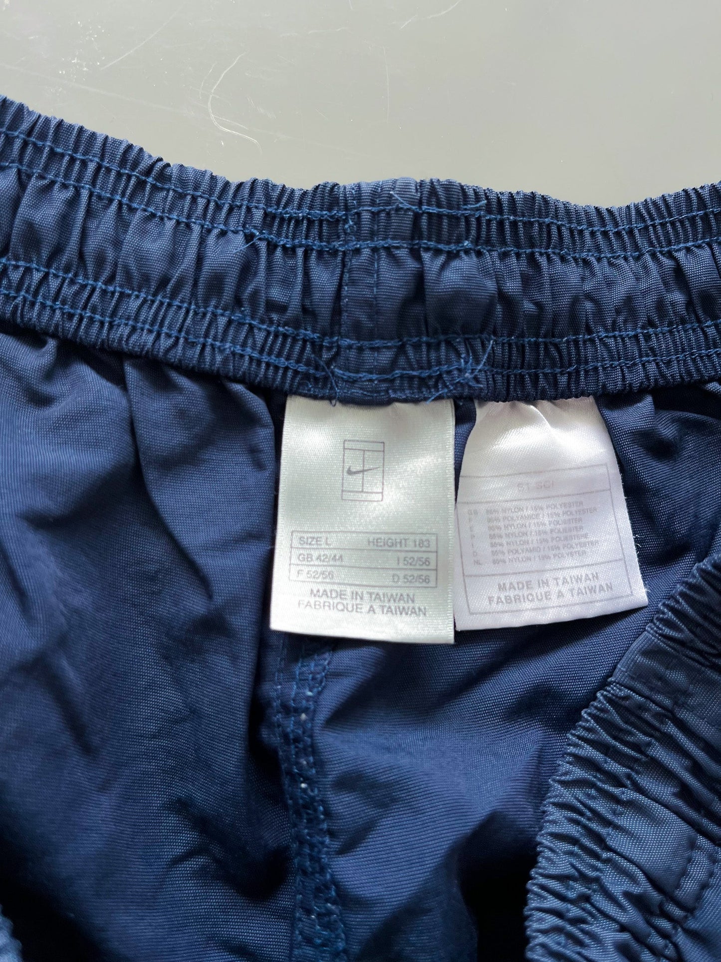 Nike Vintage Shorts | L