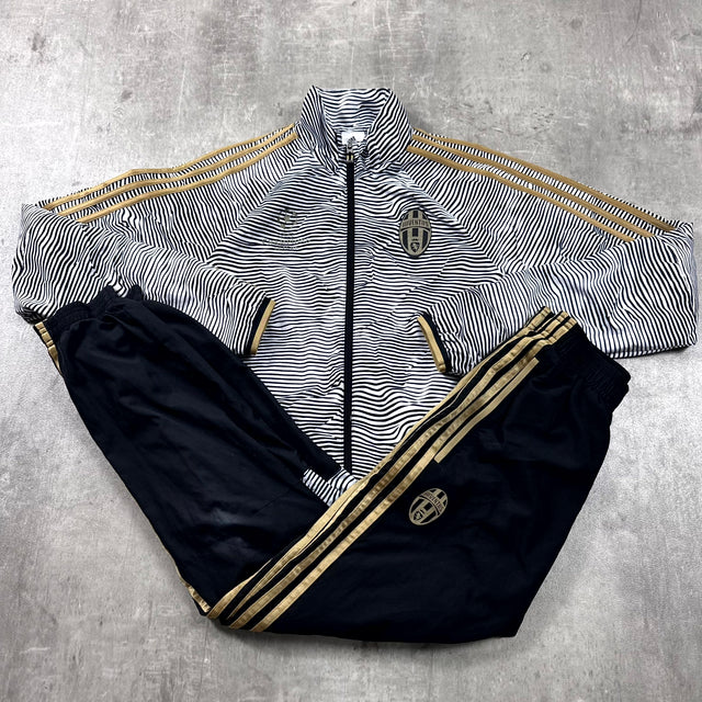 Juventus Turin Tracksuit XS