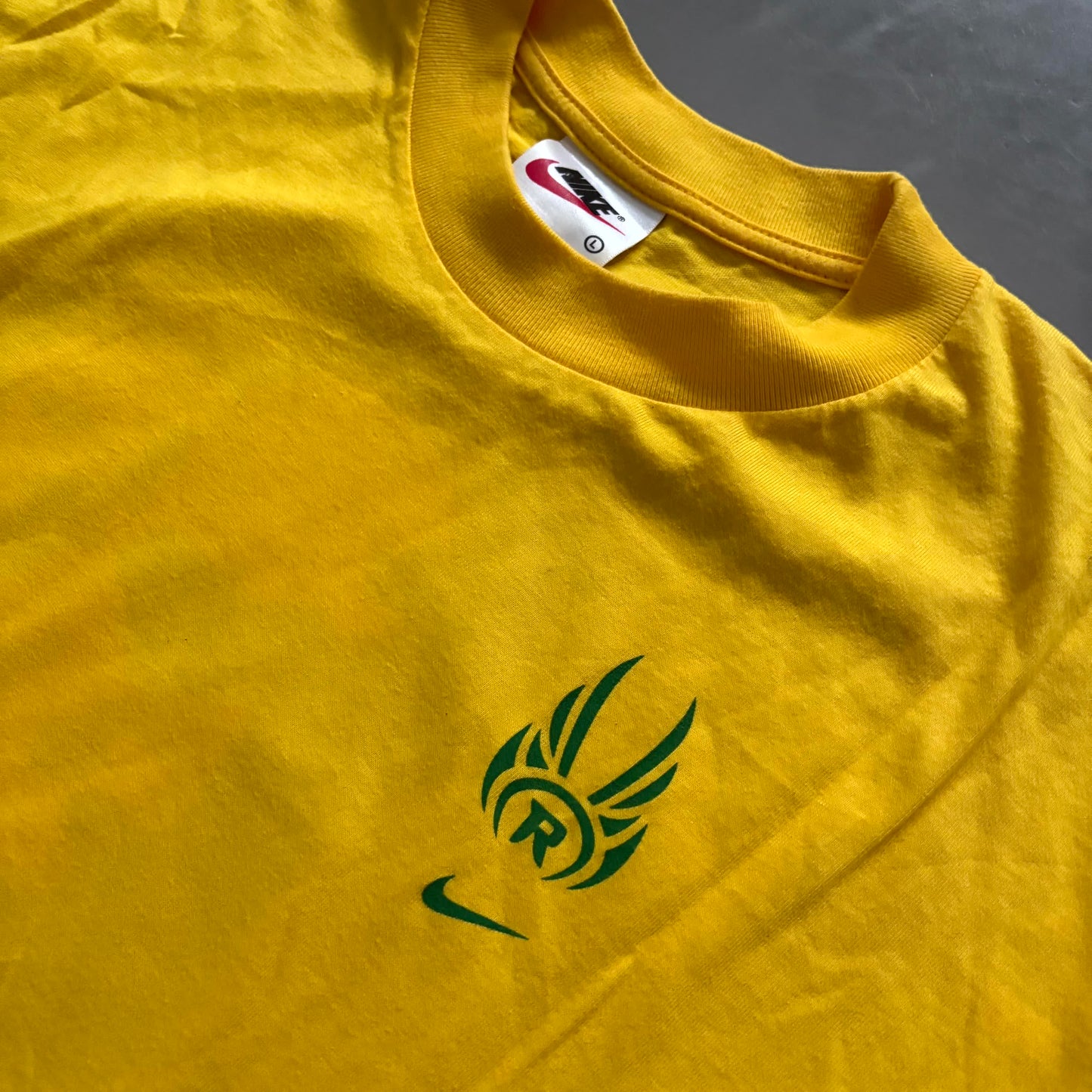 Nike x R9 Vintage Shirt 2002 | L