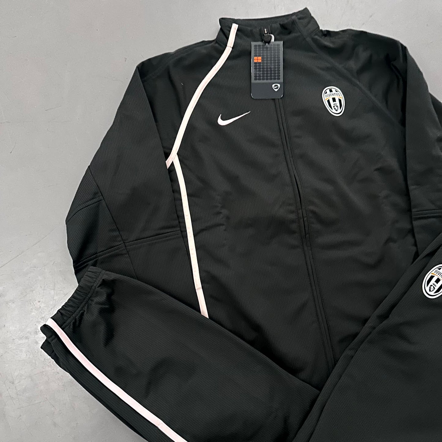 Nike x Juventus Turin Vintage *RARE* Tracksuit 2010/11 NEU | S