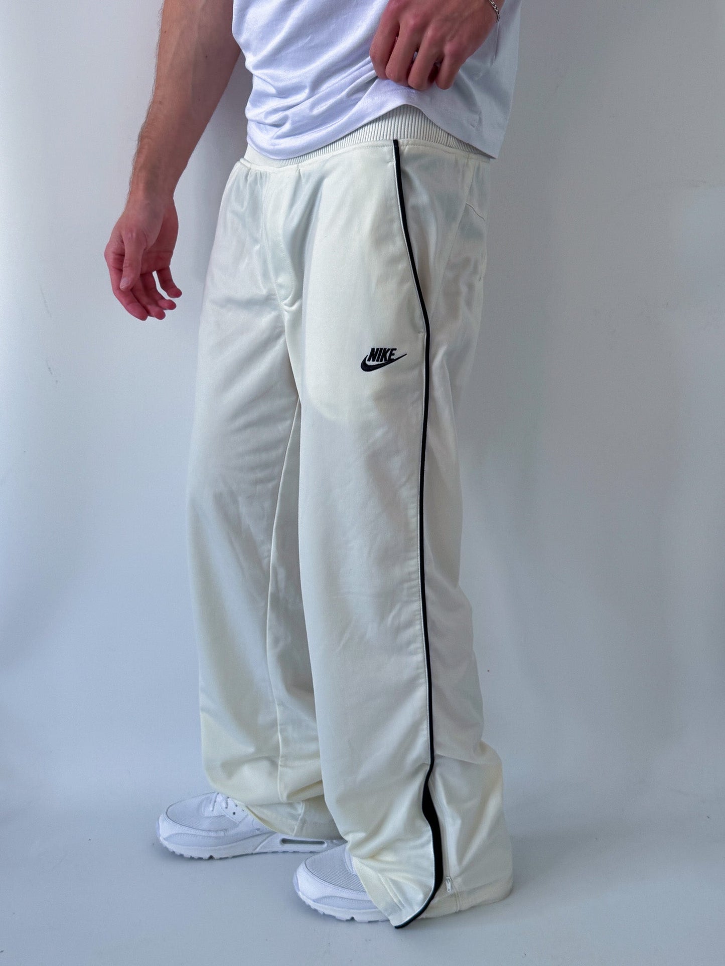 Nike Vintage Trackpants | L