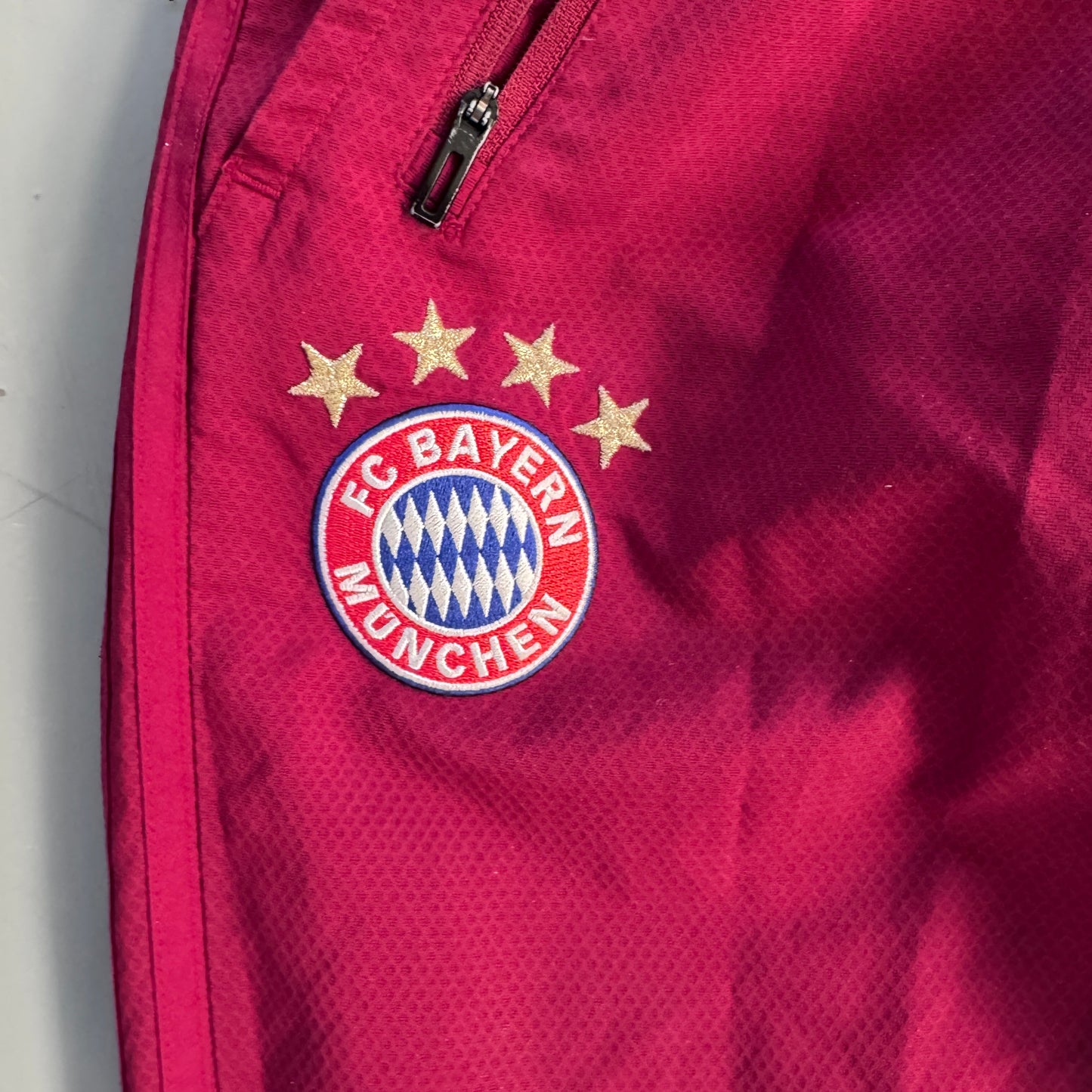 Adidas x FC Bayern CL Vintage Tracksuit 2015/16 | S