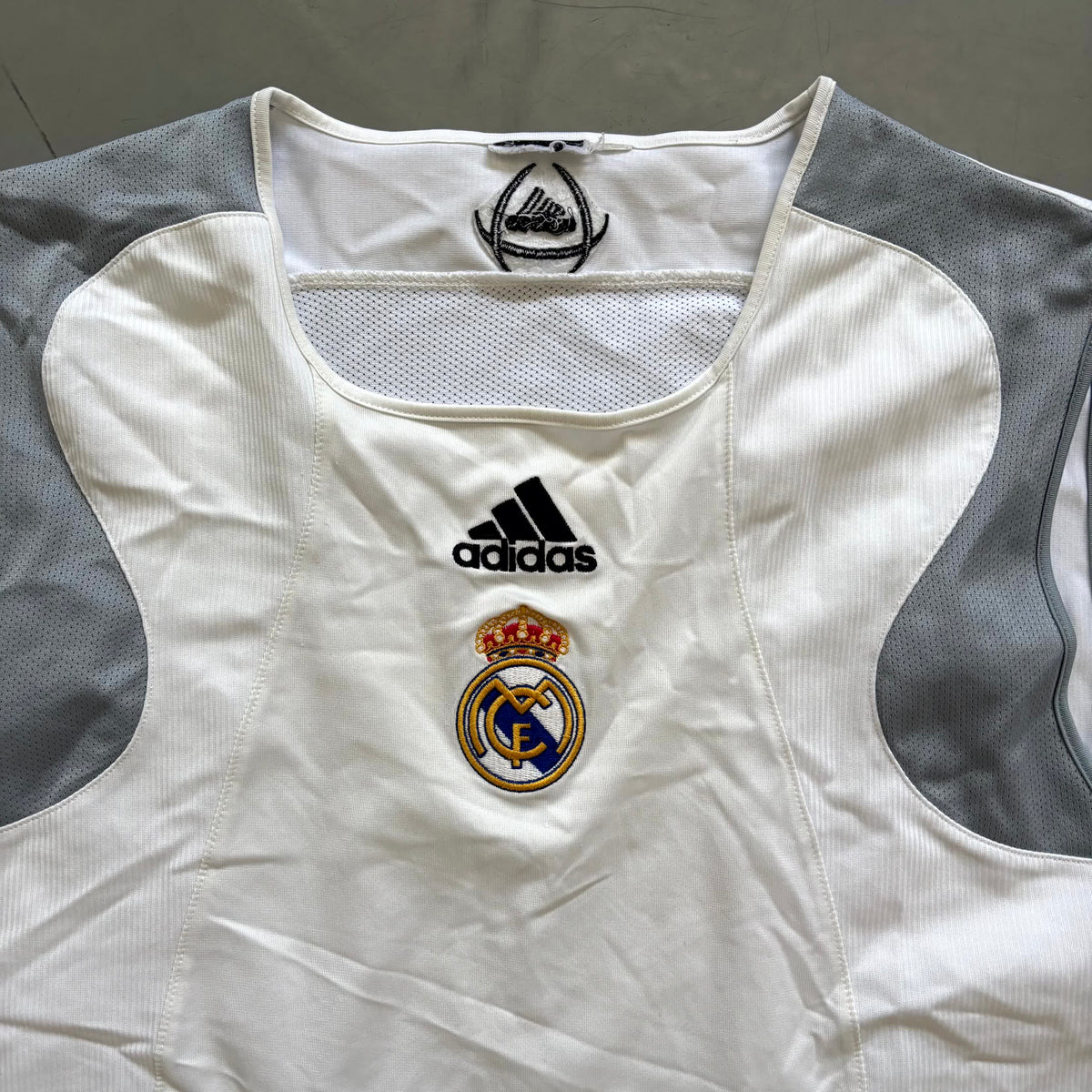 Adidas x Real Madrid Vintage Tank Top 2004/05 | M