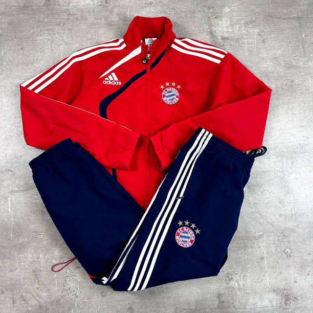 FC Bayern Munich Tracksuit XS