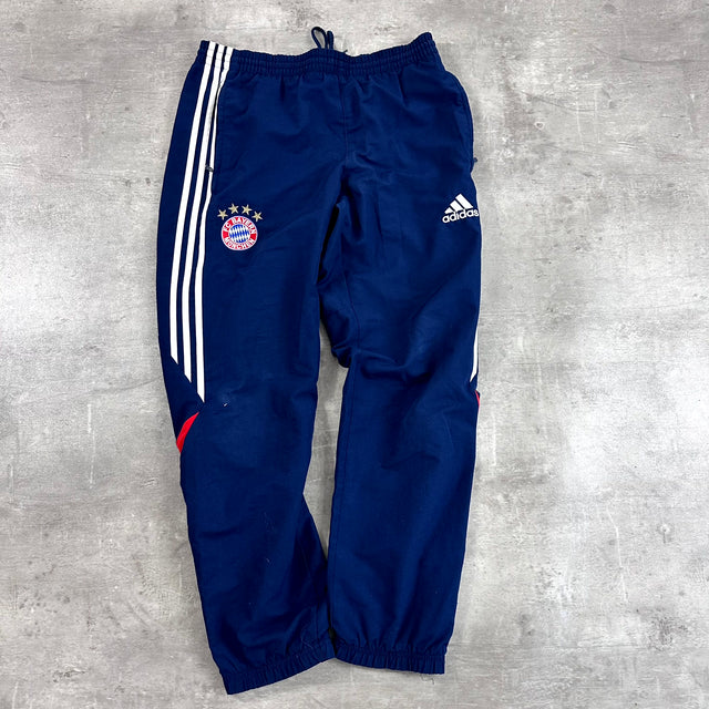 FC Bayern Munich Tracksuit XS