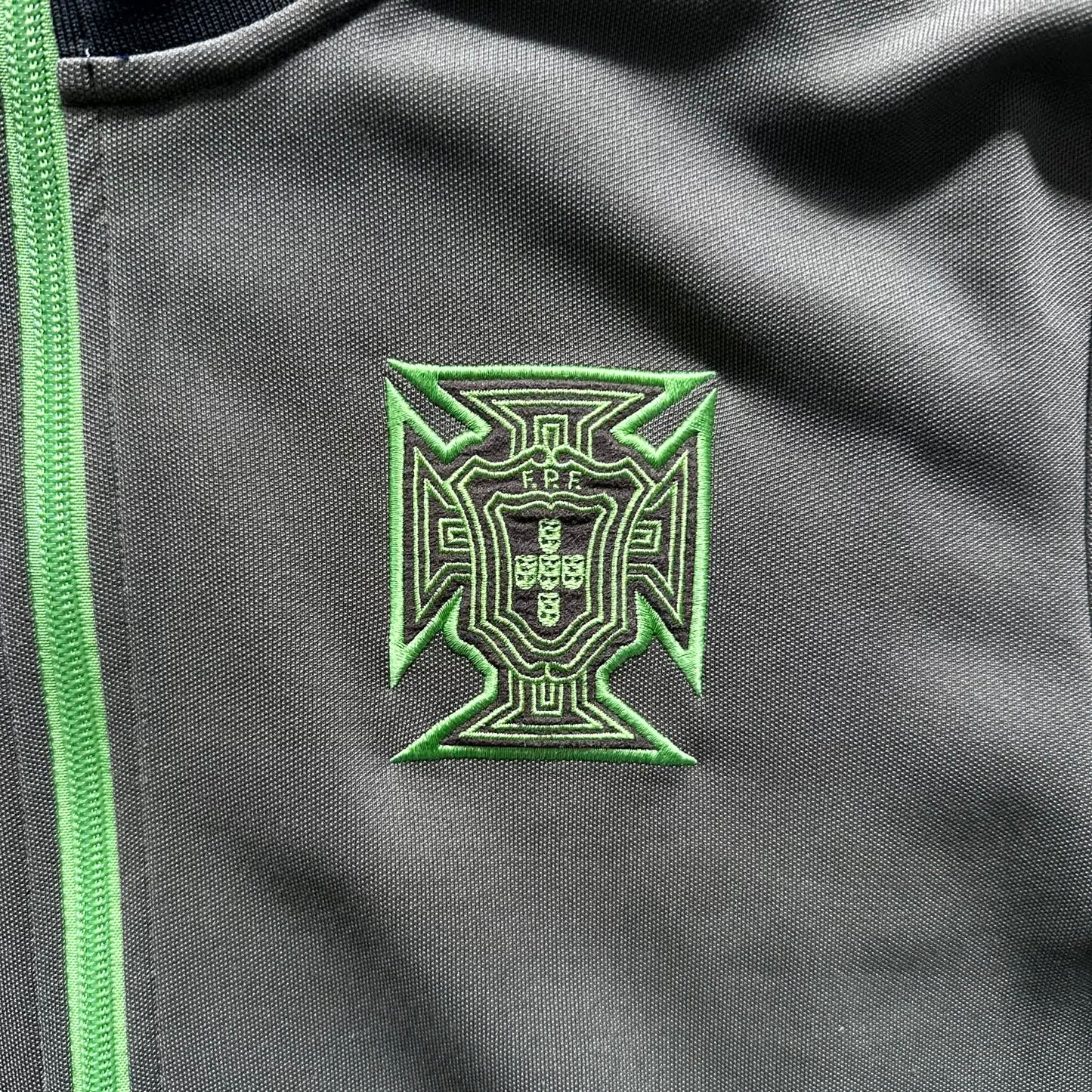 Nike x Portugal Vintage *Premium* Tracjacket 2010 | M