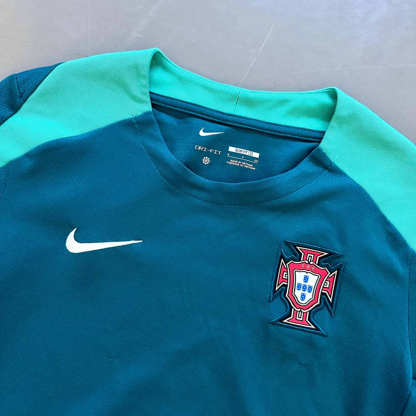 Nike x Portugal Vintage Trikot 2022 | S