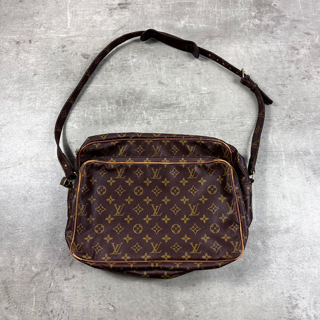 Louis Vuitton Messenger Bag