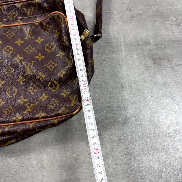 Louis Vuitton Messenger Bag