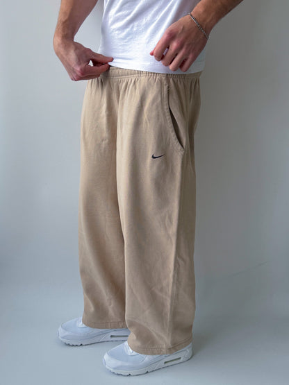 Nike Vintage Sweatpants | XS