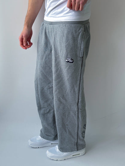 Nike Vintage Trackpants | S