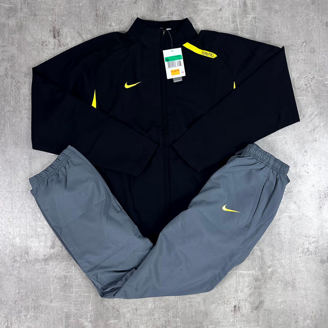 Nike Vintage Tracksuit S