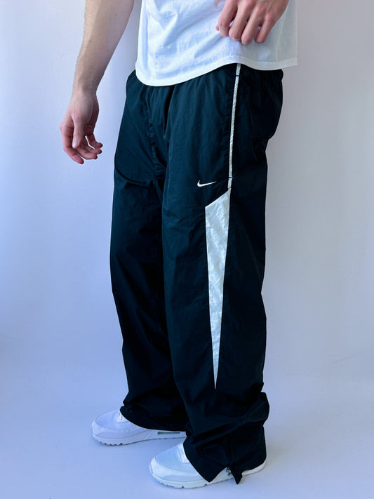 Nike Vintage Trackpants | L