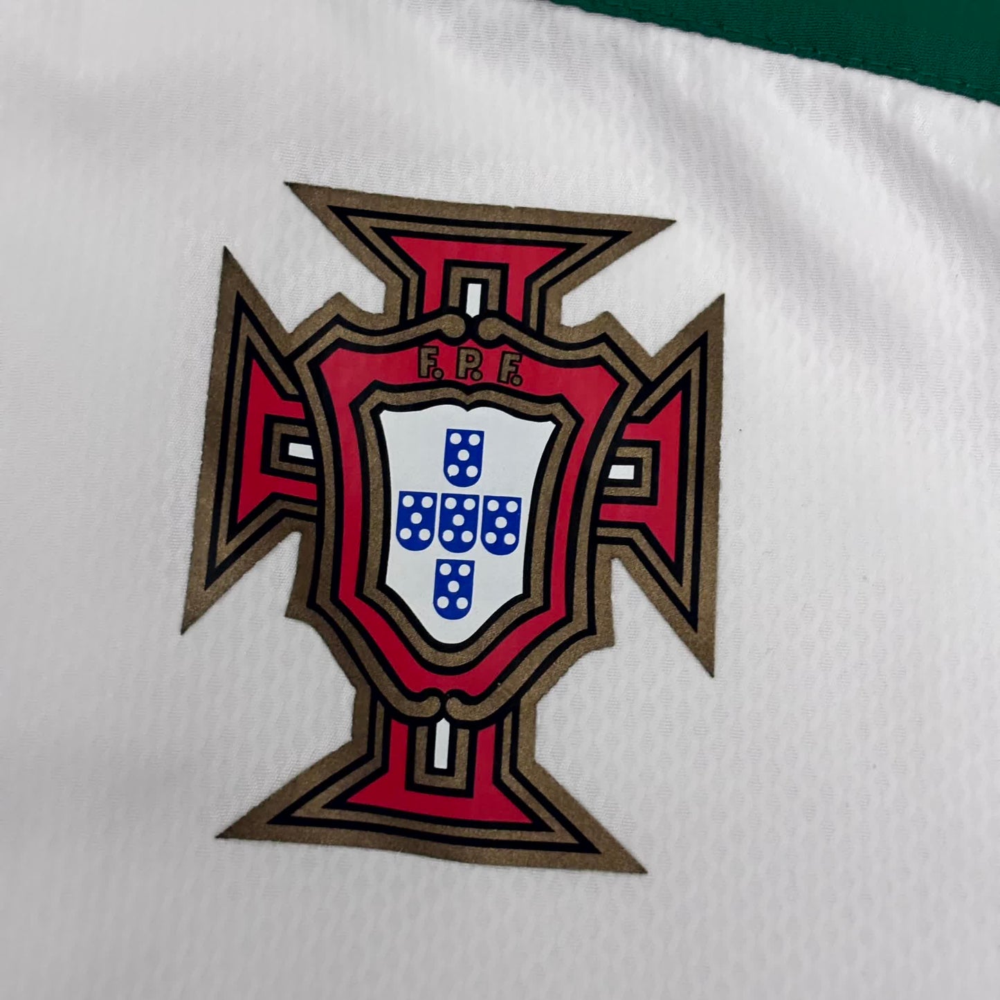 Nike x Portugal Vintage *Premium* Tracksuit 2010 | M